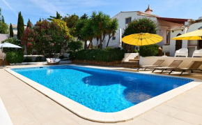 Casa Palmeira - magically beautiful villa with private pool, great beaches nearby